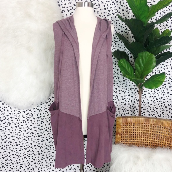 LOGO by Lori Goldstein Jackets & Blazers - LOGO Lori Goldstein | Lounge Hooded Layering Vest